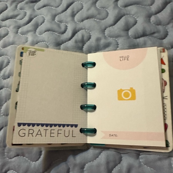 Colorful Mini Notebooks with Fun Designs - Picture 5 of 5